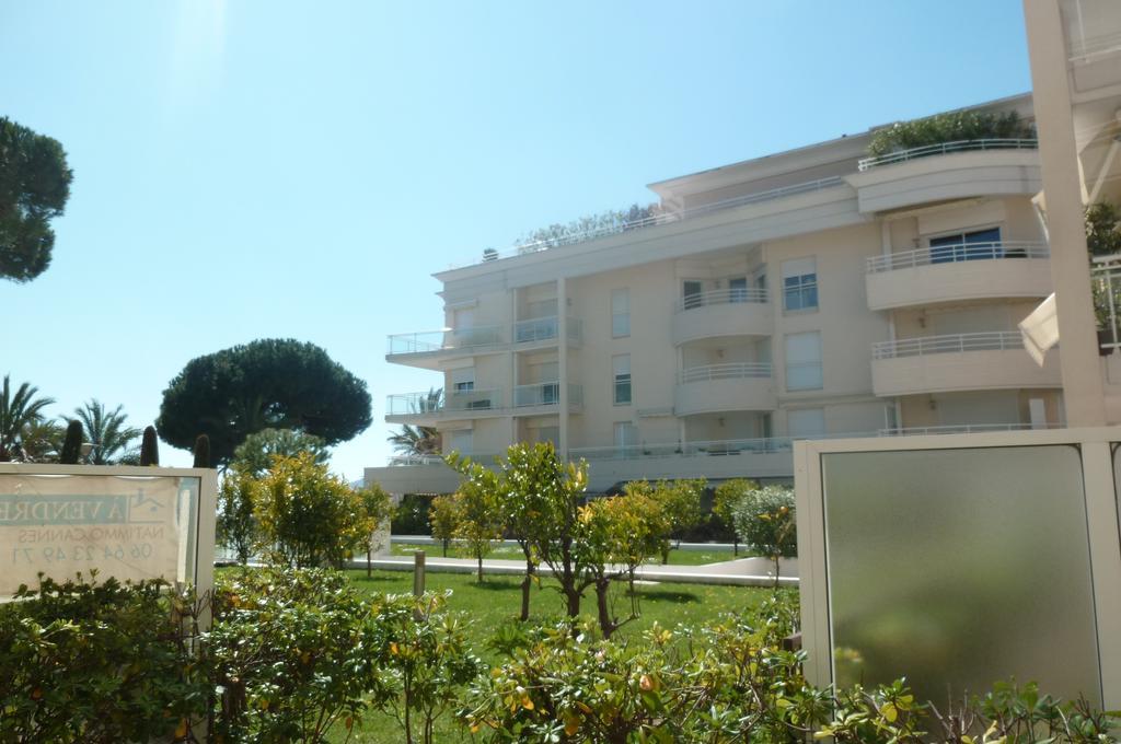 Stunning 2 Bed, 2 Bath Apt On The Cannes Sea Front Has Swimming Pool And Is A Secure Modern Building 464 Екстериор снимка