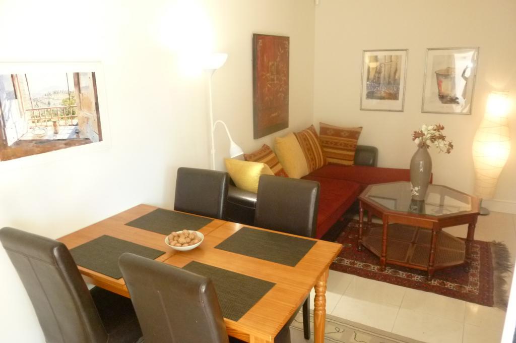 Stunning 2 Bed, 2 Bath Apt On The Cannes Sea Front Has Swimming Pool And Is A Secure Modern Building 464 Екстериор снимка