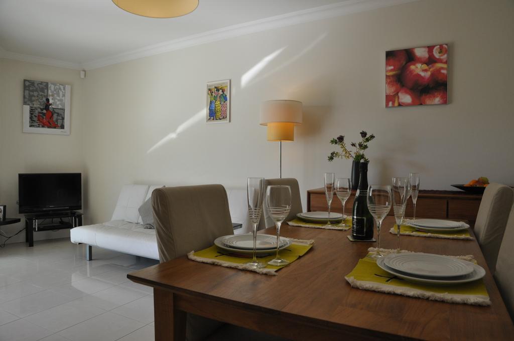Stunning 2 Bed, 2 Bath Apt On The Cannes Sea Front Has Swimming Pool And Is A Secure Modern Building 464 Екстериор снимка