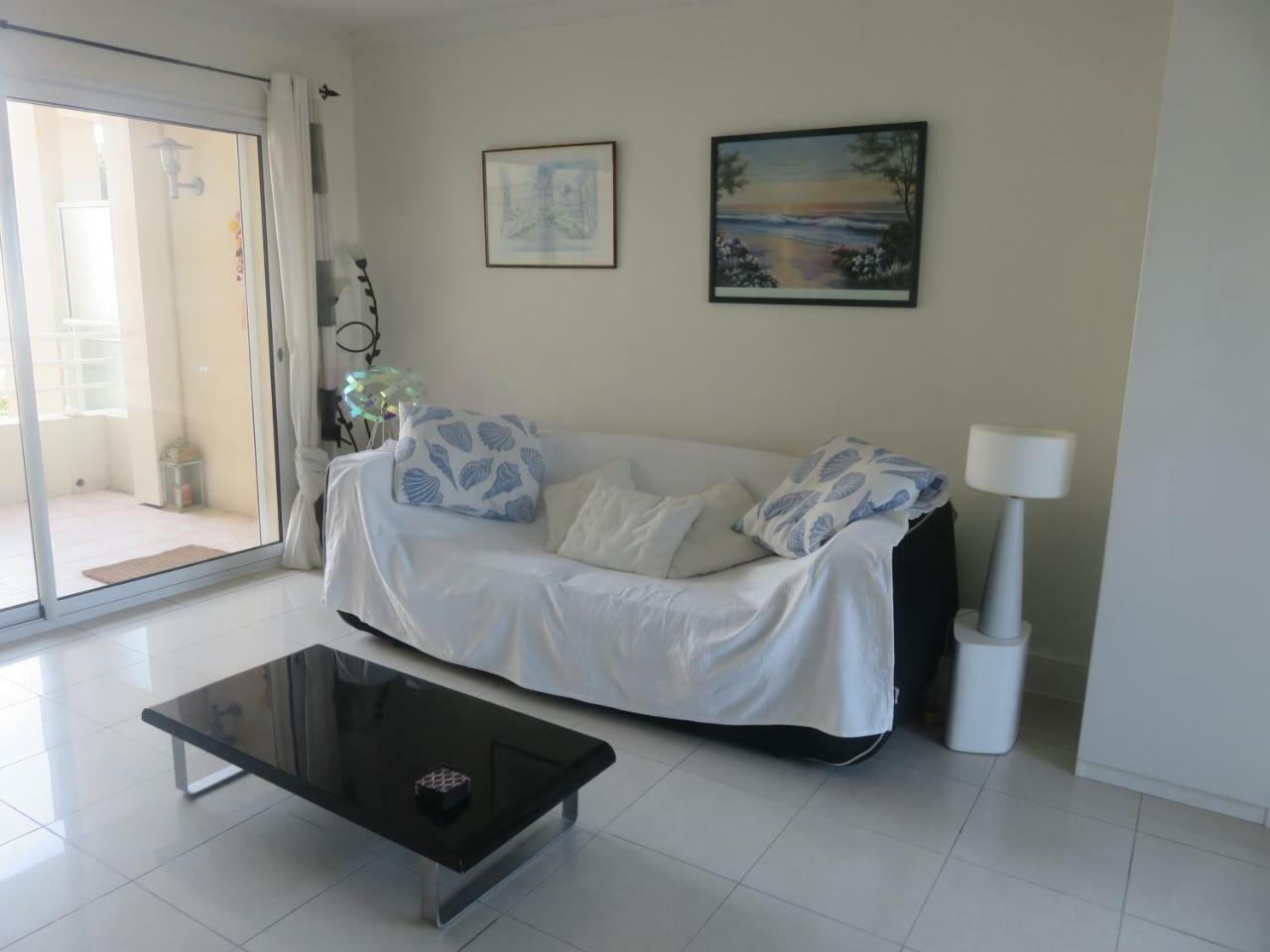 Stunning 2 Bed, 2 Bath Apt On The Cannes Sea Front Has Swimming Pool And Is A Secure Modern Building 464 Екстериор снимка