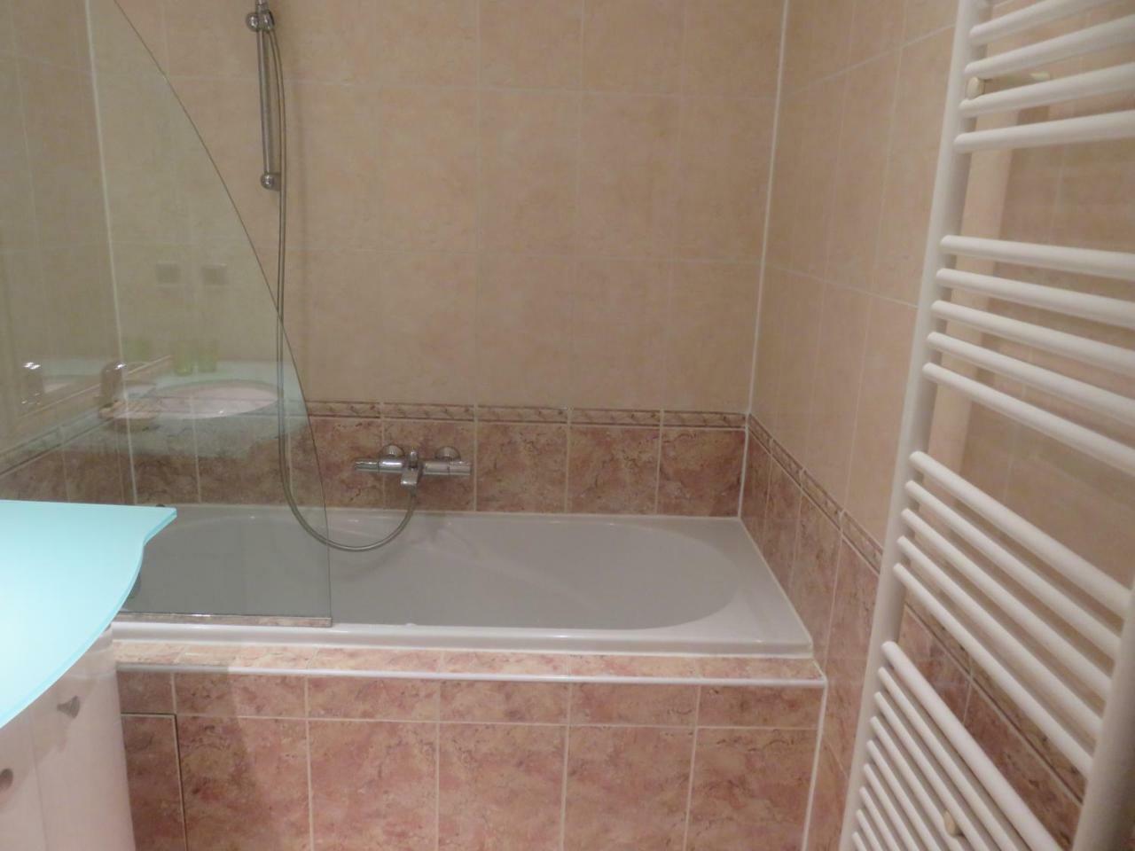 Stunning 2 Bed, 2 Bath Apt On The Cannes Sea Front Has Swimming Pool And Is A Secure Modern Building 464 Екстериор снимка
